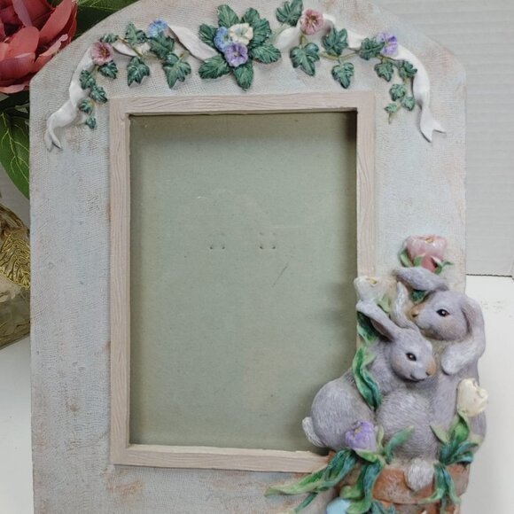 Easter Spring Bunny and Flowers 3D Resin Picture Frame 4x6 " - Picture 6 of 12